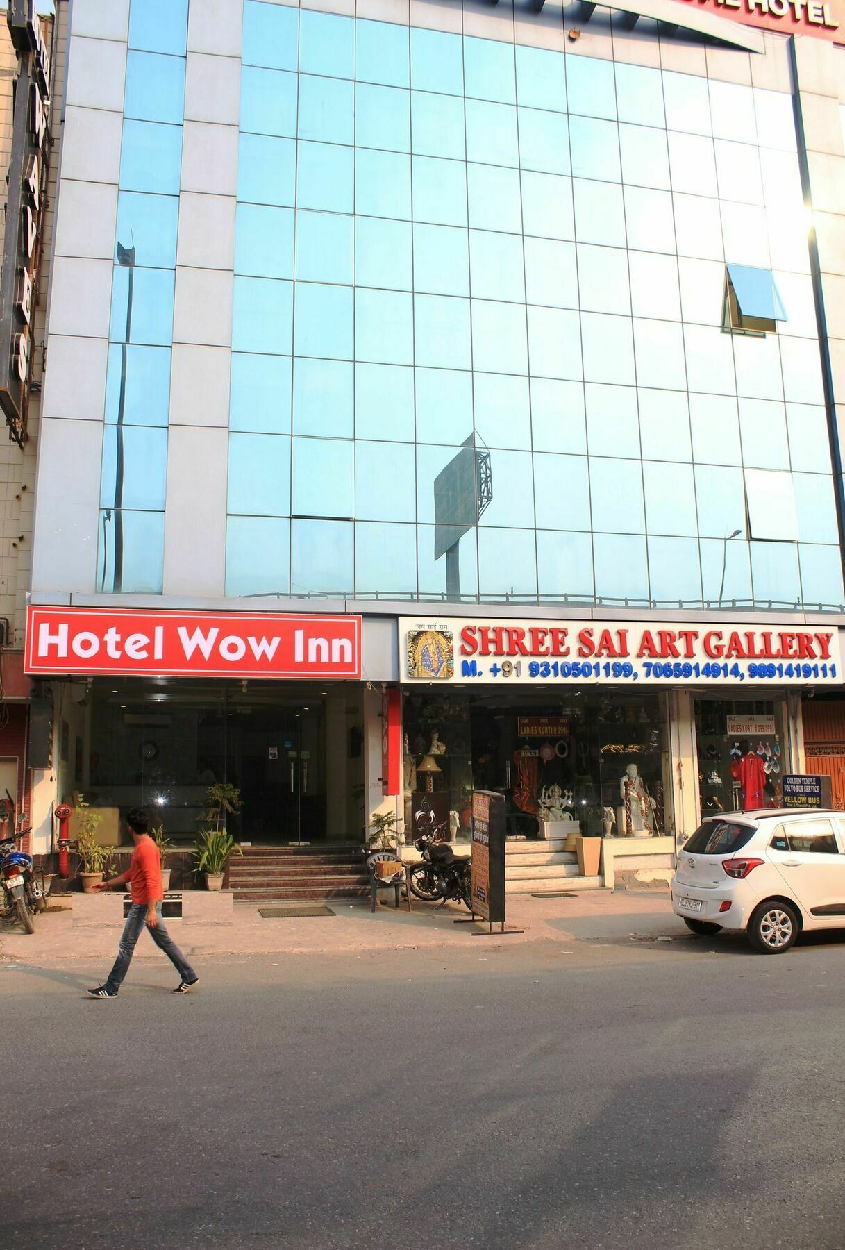 The Alpino Hotel New Delhi Exterior photo